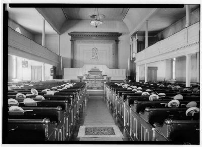 Interior of Old North Church image. Click for full size.