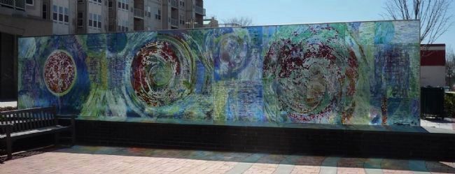 "Transorma/Transforma"  2005 - the "Art Glass Wall" created by Heidi Lippman. image. Click for full size.