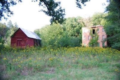 Outbuilding (Left) and Calhoun Mill (Right) image. Click for full size.