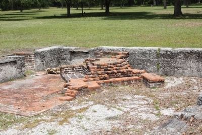 Frederica - Candlemaker ruins, oven and fireplaces image. Click for full size.