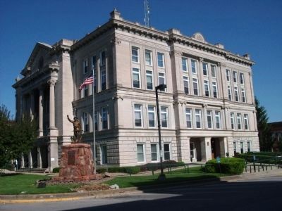 Putnam County Courthouse - - "Indiana Street" Entry (on Right). Click for full size. Putnam County Courthouse - - "Indiana Street" Entry (on Right) image. Click for full size.