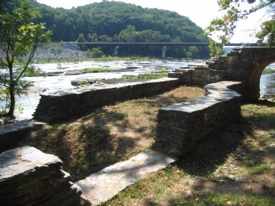 Exterior Wall of the Head Gate and Dam Location image. Click for full size.