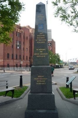 Monument to the "Harlem Hellfighters" image. Click for full size.