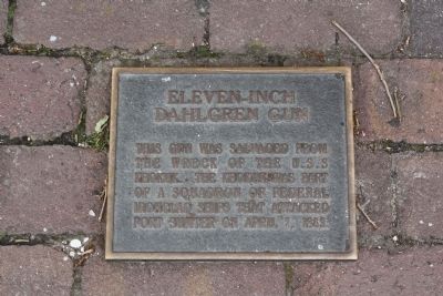 Eleven Inch Dahlgren Gun Marker image. Click for full size.