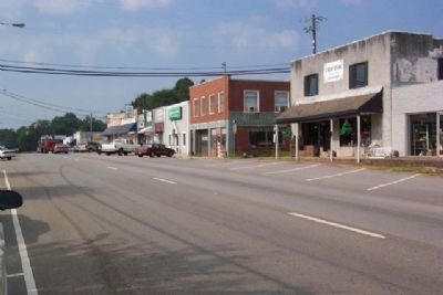 View of Main Street (US 431) from near Smith Marker image. Click for full size.