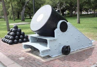 This Thirteen Inch Mortar Marker seen on lower step. Click for full size. This Thirteen Inch Mortar Marker seen on lower step image. Click for full size.