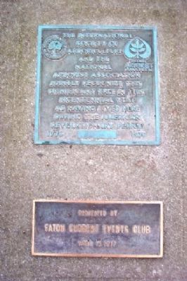 The Whispering Oak Bicentennial Marker. Click for full size. The Whispering Oak Bicentennial Marker image. Click for full size.