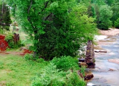 Bridge Support and Remains of Old Roadway. Click for full size. Bridge Support and Remains of Old Roadway image. Click for full size.
