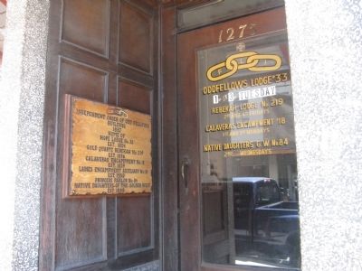 Independent Order of Odd Fellows Building Marker image. Click for full size.