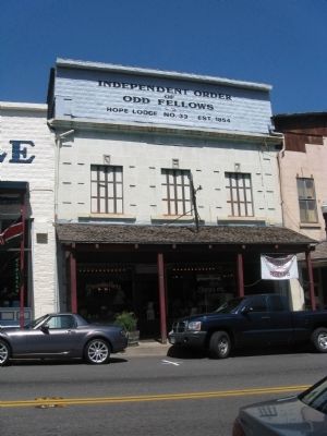Independent Order of Odd Fellows Building image. Click for full size.