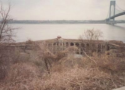 Fort Wadsworth - Battery Weed (constr. 1845-1861) image. Click for full size.