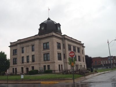 North/East Corner Courthouse image. Click for full size.