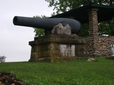 East Cannon - - Civil War Cannons - Owen County Indiana. Click for full size. East Cannon - - Civil War Cannons - Owen County Indiana image. Click for full size.