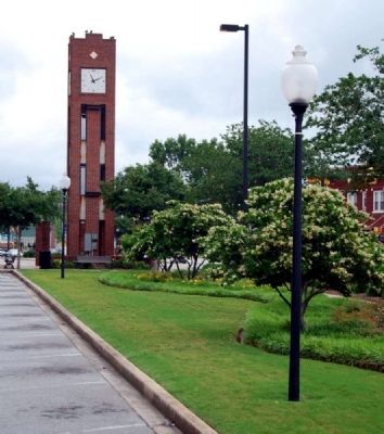 Hendricks' Plaza -<br>Simpsonville Clock Tower (North End) image. Click for full size.