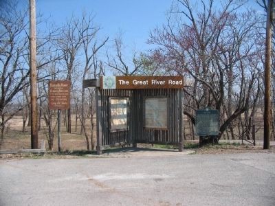 Marker and Kiosk at the Park Entrance. Click for full size. Marker and Kiosk at the Park Entrance image. Click for full size.