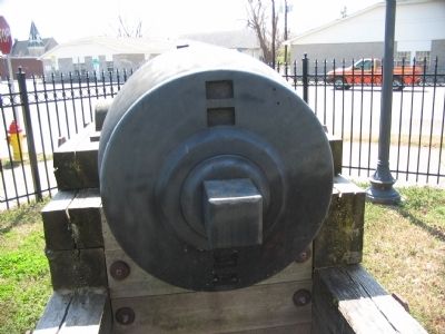 Breech of Gun. Click for full size. Breech of Gun image. Click for full size.