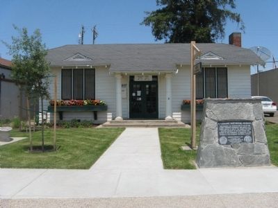 Riverbank Historical Museum and Marker image. Click for full size.