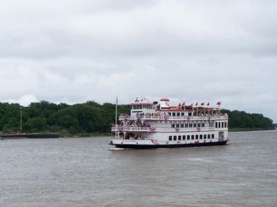 Savannah River Queen, scenic boat ride , works the waters image. Click for full size.