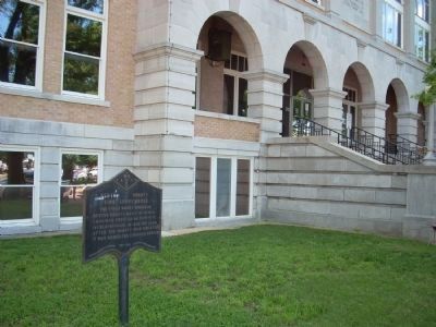 Benton County First Court House Marker. Click for full size. Benton County First Court House Marker image. Click for full size.