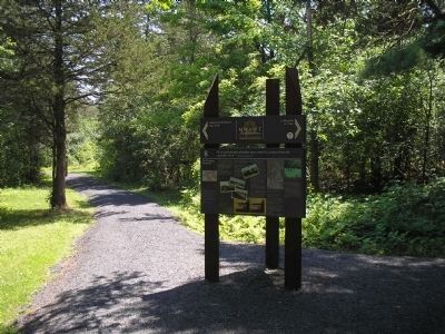 Marker on Mount Independence image. Click for full size.