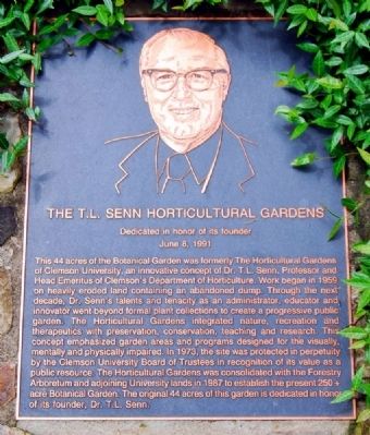 The T.L. Senn Horticultural Gardens Marker image. Click for full size.