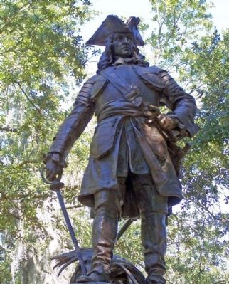General Oglethorpe, nearby statue image. Click for full size.