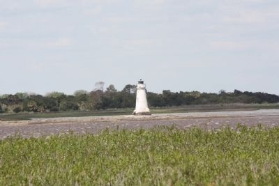 Cockspur Island Lighthouse seen from Tybee Island image. Click for full size.