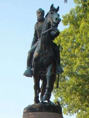 Bronze of Stonewall Jackson by Charles Keck image. Click for full size.