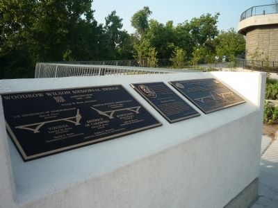 Woodrow Wilson Memorial Bridge Marker. Click for full size. Woodrow Wilson Memorial Bridge Marker image. Click for full size.