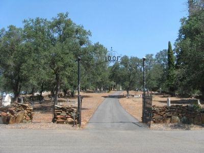 Entrance to IOOF Section. Click for full size. Entrance to IOOF Section image. Click for full size.
