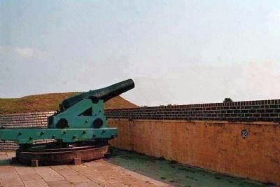 Fort Moultrie Cannon. Click for full size. Fort Moultrie Cannon image. Click for full size.