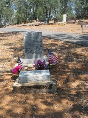 Thomas McCarty Gravesite. Click for full size. Thomas McCarty Gravesite image. Click for full size.