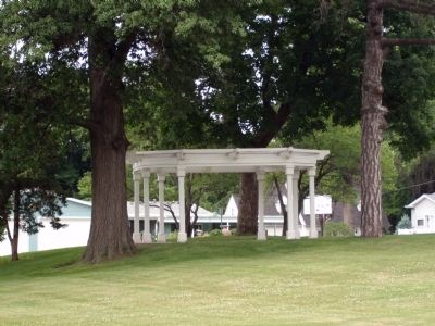 A 'Pergola' on the North Lawn. image. Click for full size.