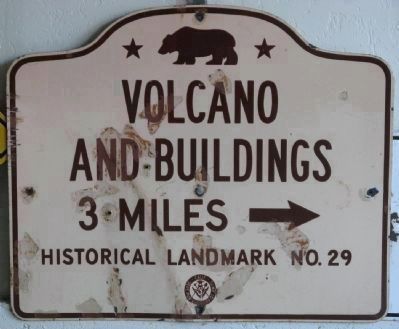 Volcano Road Directional Sign image. Click for more information.