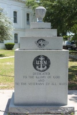 To the Veterans of All The Wars Marker, South face image. Click for full size.