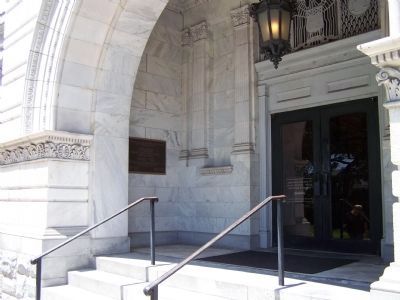 Federal Building and U.S. Courthouse Marker,. Click for full size. Federal Building and U.S. Courthouse Marker, image. Click for full size.