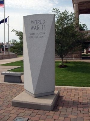 Right View - - World War II War Memorial Marker image. Click for full size.