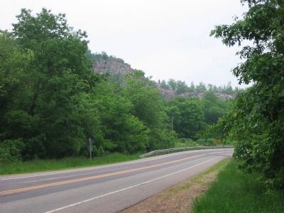 Southbound towards Van Hise Rock image. Click for full size.