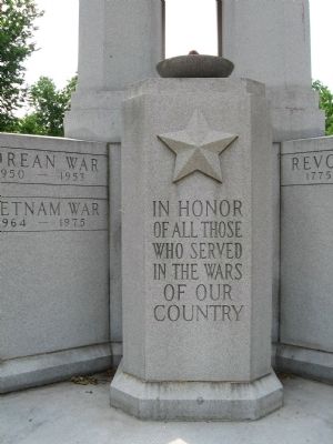 Waterbury Veterans Monument image. Click for full size.