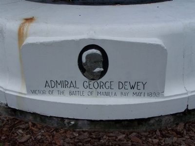 Dewey Tribute, southeast face image. Click for full size.