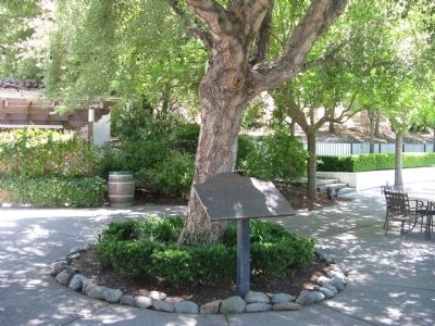 Cresta Blanca Winery Marker and Courtyard image. Click for full size.