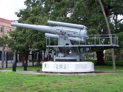 Tampa Bay Hotel , 8 inch Gun , Spanish American, Teddy Roosevelt Memorial image. Click for full size.