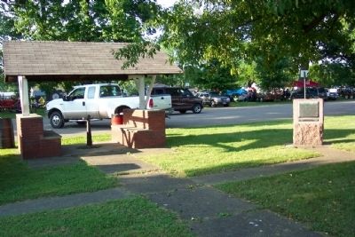Howe's Grove Road Side Park and Marker image. Click for full size.