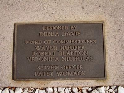 Plaque Indicating Key Persons Involved with the Memorial image. Click for full size.