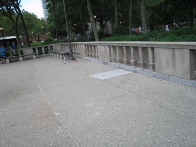 Marker in Battery Park. Click for full size. Marker in Battery Park image. Click for full size.