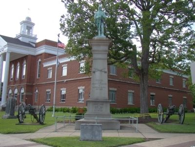 Civil War Cannons Marker, Civil War Memorial, and the Cannons. Click for full size. Civil War Cannons Marker, Civil War Memorial, and the Cannons image. Click for full size.