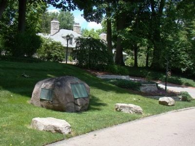Bexley and Camp Bushnell Markers on Boulder image. Click for full size.