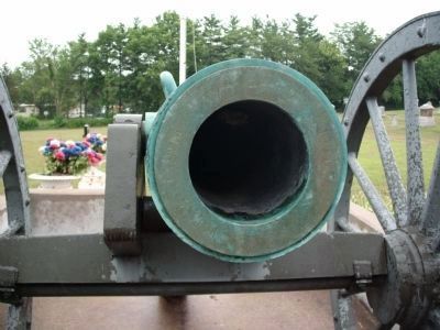 Muzzle View - - 24-pdr Field Howitzer Model 1841 image. Click for full size.