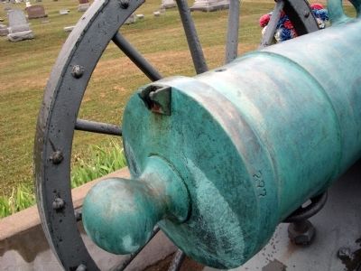Breech End of Cannon / Civil War Memorial image. Click for full size.