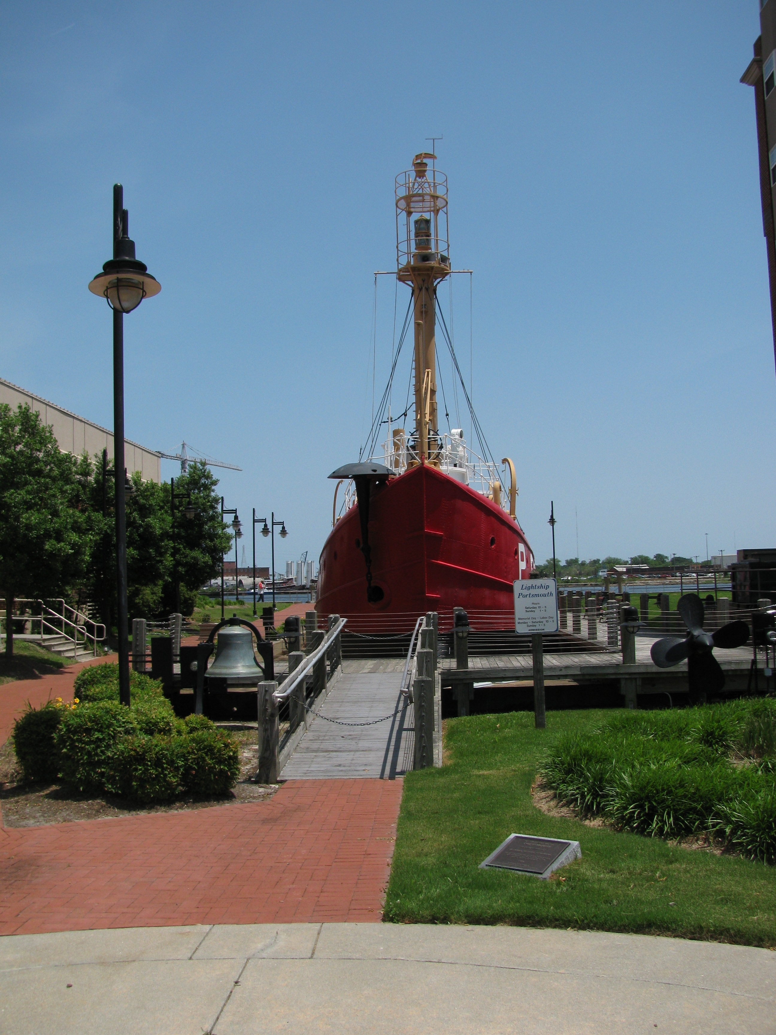 U.S. Lightship 101